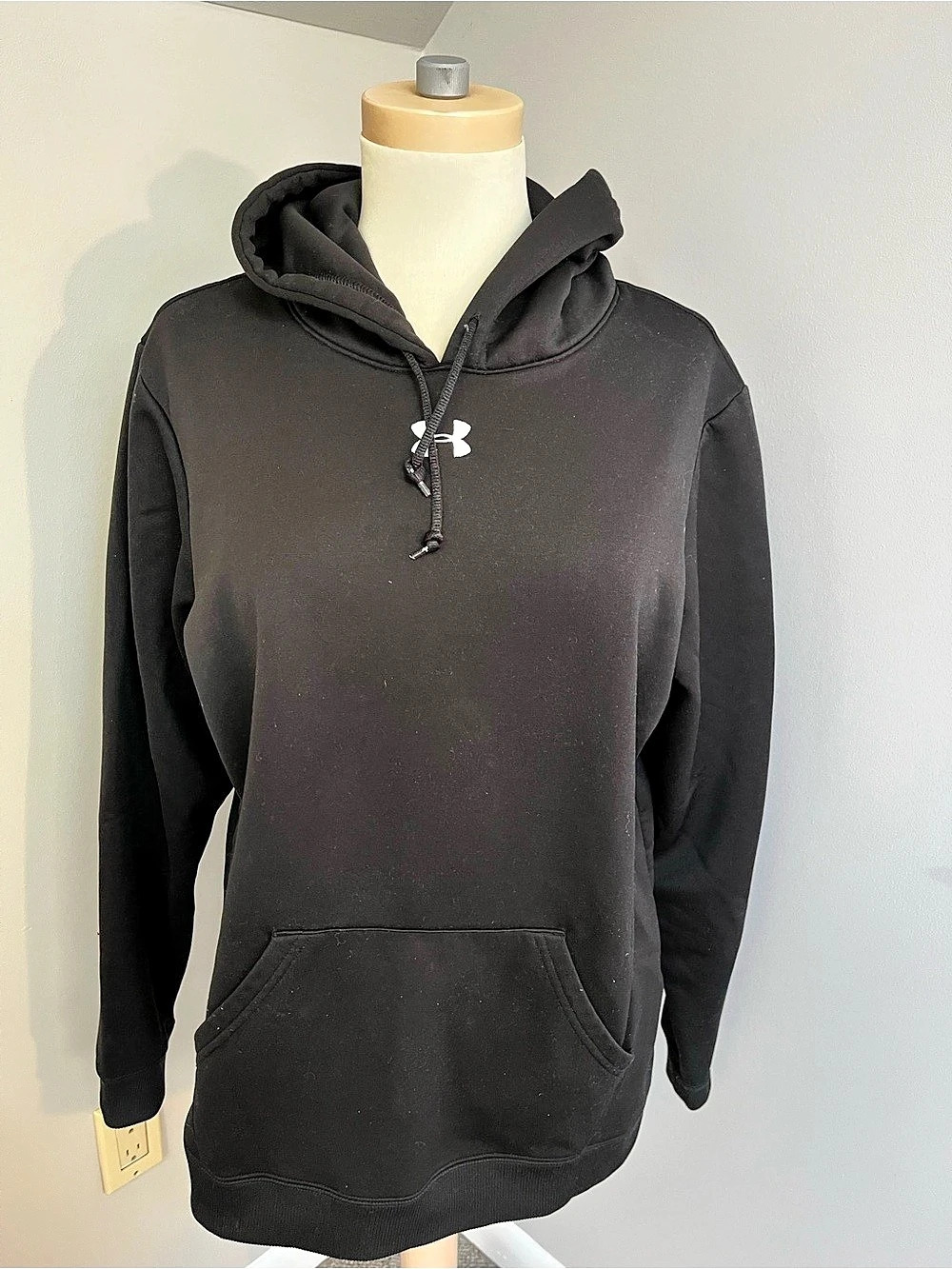 Under Armour Black Hoodie Like New